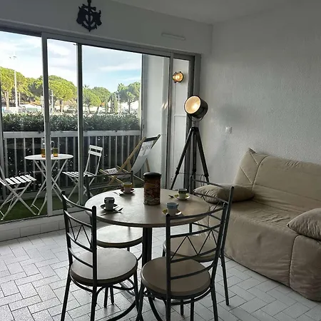 4 Pers A Port Camargue Avec Terrasse Et Parking Prive - Fr-1-250-329 *