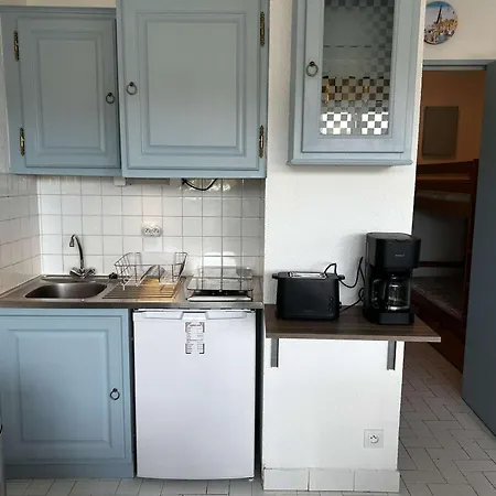 4 Pers A Port Camargue Avec Terrasse Et Parking Prive - Fr-1-250-329 Le Grau-du-Roi